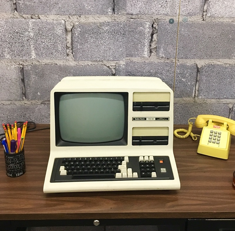 Vintage Computers - Prop Specialties