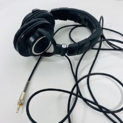 IMG_6929.jpg_headphones_vintage_prop_nyc_ct