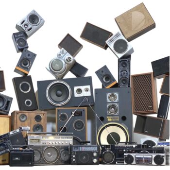 vintage-speaker-and-boombox-80s-party-prop-rentals-new-york
